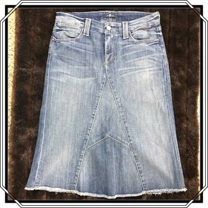7 For All Mankind Jean Skirt NWOT Size 26